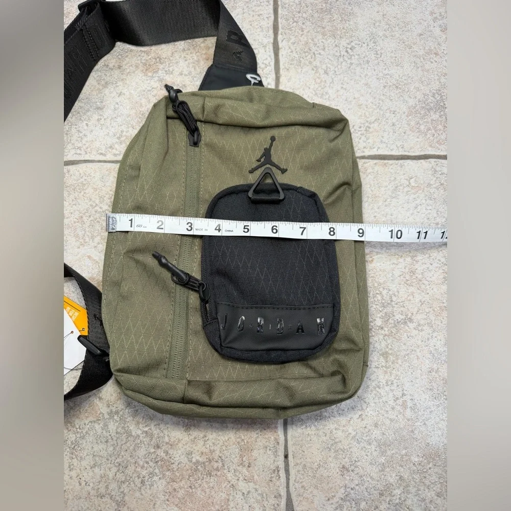 Jordan Collectors Crossbody Bag (3L) - NWT